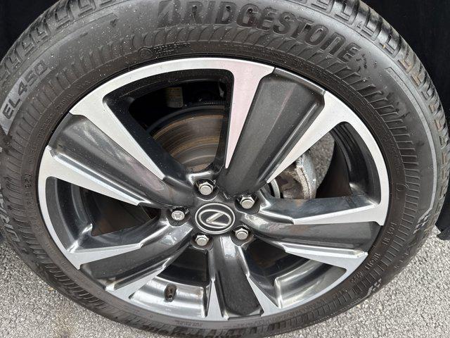2025 Lexus 300 Premium