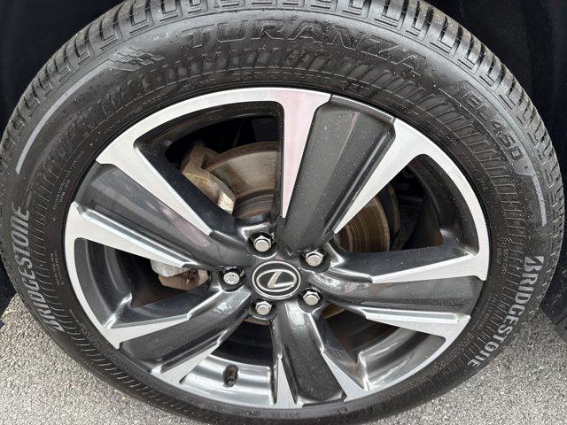 2025 Lexus 300 Premium