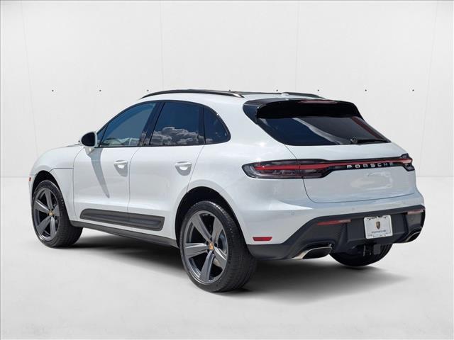 2026 Porsche Macan AWD
