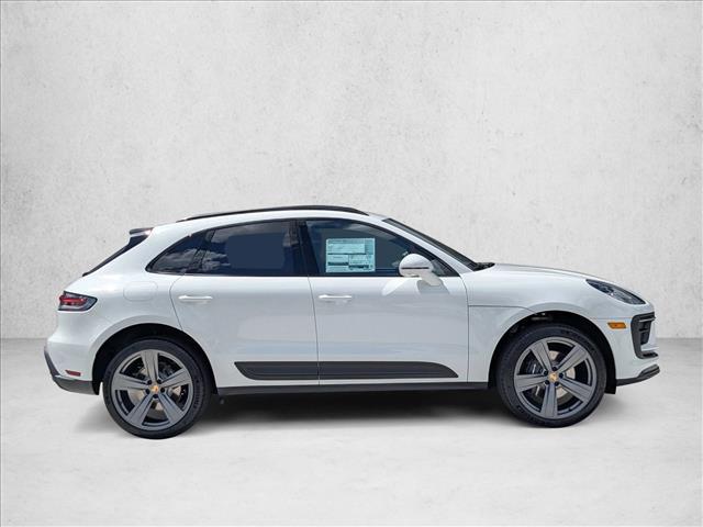 2026 Porsche Macan AWD