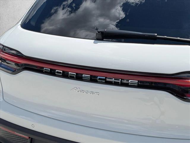 2026 Porsche Macan AWD