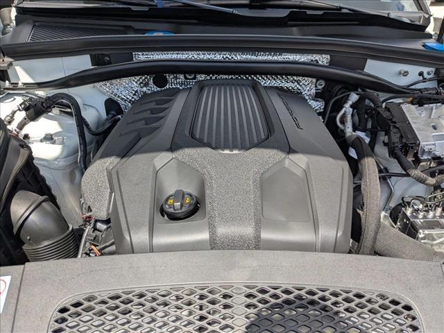 2026 Porsche Macan AWD