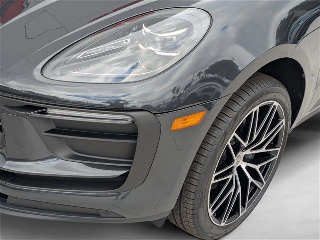 2026 Porsche Macan AWD