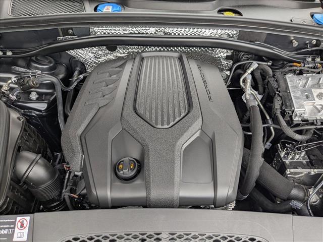 2026 Porsche Macan AWD