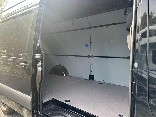 2026 Mercedes-Benz Sprinter Cargo Van High Roof