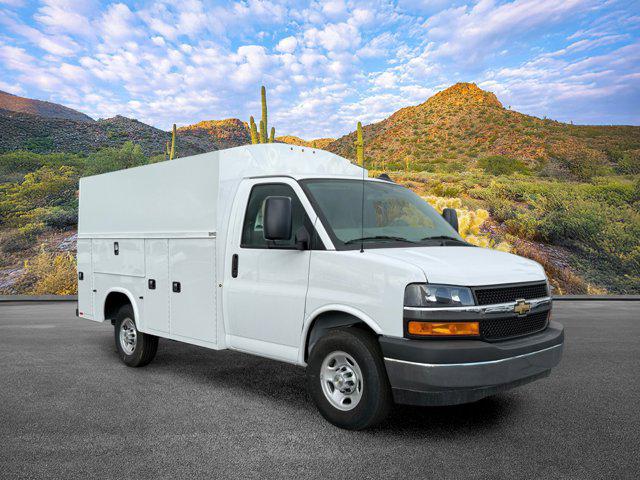 2025 Chevrolet Express Cutaway Work Van