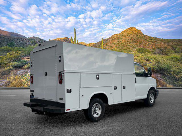 2025 Chevrolet Express Cutaway Work Van