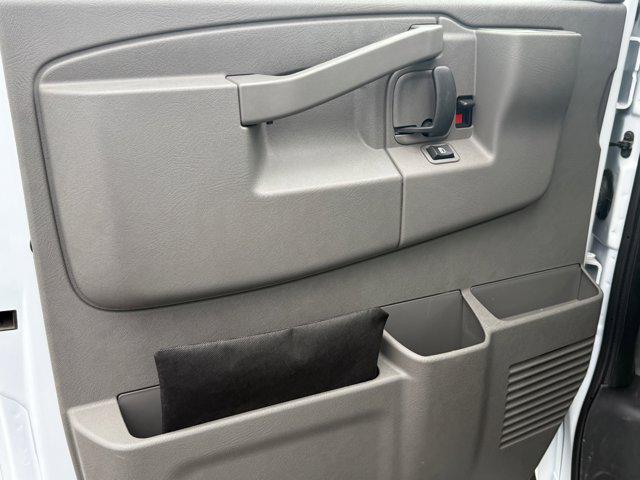 2025 Chevrolet Express Cutaway Work Van