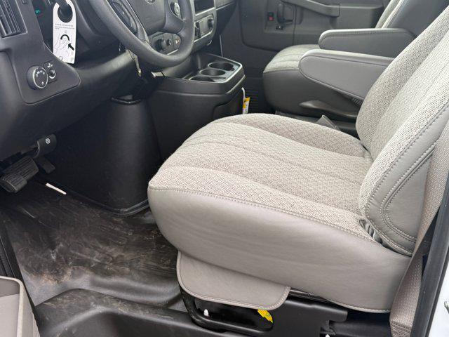 2025 Chevrolet Express Cutaway Work Van