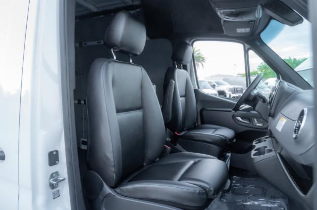 2026 Mercedes-Benz Sprinter Crew Van High Roof 4-Cyl Diesel HO