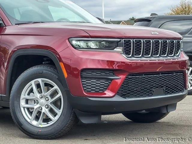2025 Jeep Grand Cherokee GRAND CHEROKEE LAREDO X 4X4