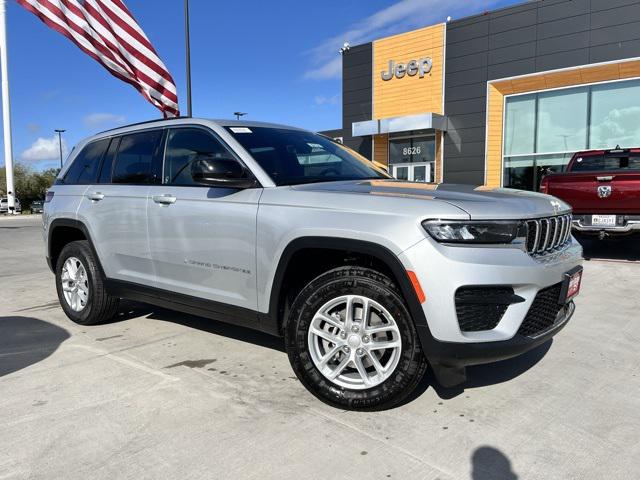 2025 Jeep Grand Cherokee GRAND CHEROKEE LAREDO X 4X2 2025 Jeep Grand Cherokee GRAND CHEROKEE LAREDO X 4X2