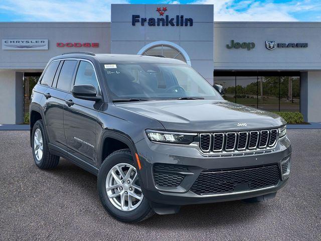 2025 Jeep Grand Cherokee GRAND CHEROKEE LAREDO X 4X4
