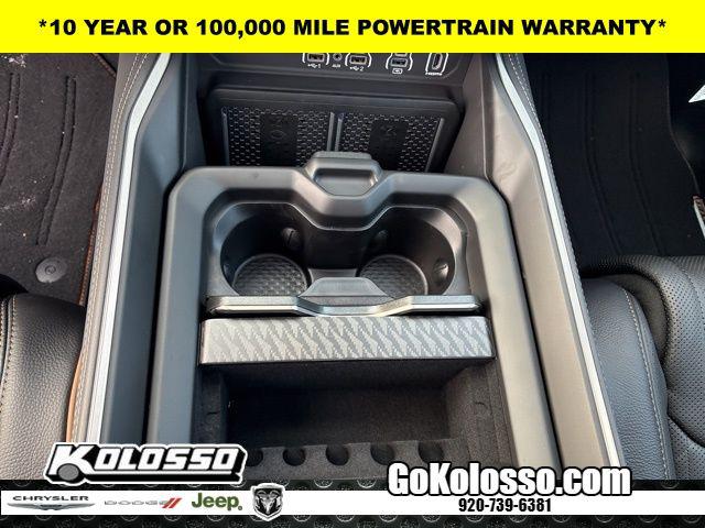 2026 Ram 1500 Tungsten Crew Cab 4x4 5'7" Box