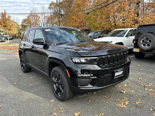 2025 Jeep Grand Cherokee GRAND CHEROKEE LIMITED 4X4