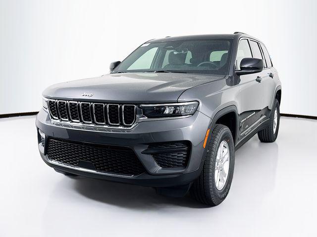 2025 Jeep Grand Cherokee GRAND CHEROKEE LAREDO 4X2 2025 Jeep Grand Cherokee GRAND CHEROKEE LAREDO 4X2