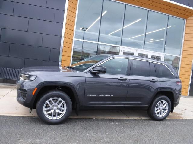 2025 Jeep Grand Cherokee GRAND CHEROKEE LAREDO X 4X4 2025 Jeep Grand Cherokee GRAND CHEROKEE LAREDO X 4X4