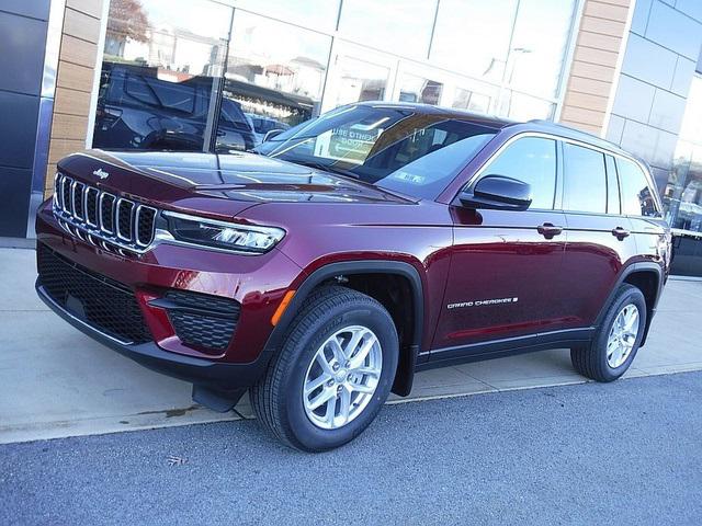 2025 Jeep Grand Cherokee GRAND CHEROKEE LAREDO X 4X4 2025 Jeep Grand Cherokee GRAND CHEROKEE LAREDO X 4X4