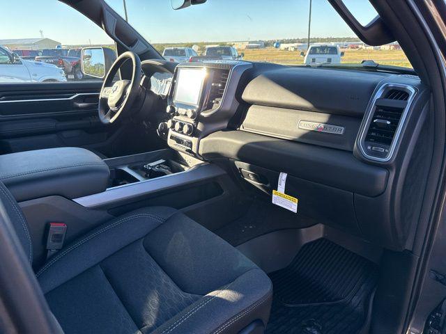 2026 Ram 1500 Lone Star Crew Cab 4x4 5'7" Box