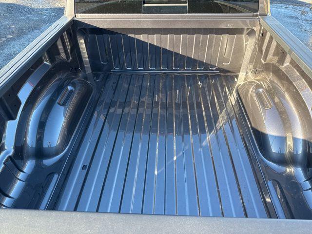 2026 Ram 1500 Lone Star Crew Cab 4x4 5'7" Box
