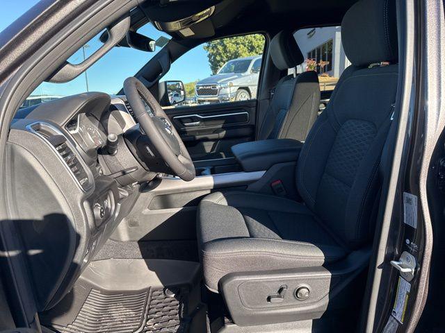2026 Ram 1500 Lone Star Crew Cab 4x4 5'7" Box