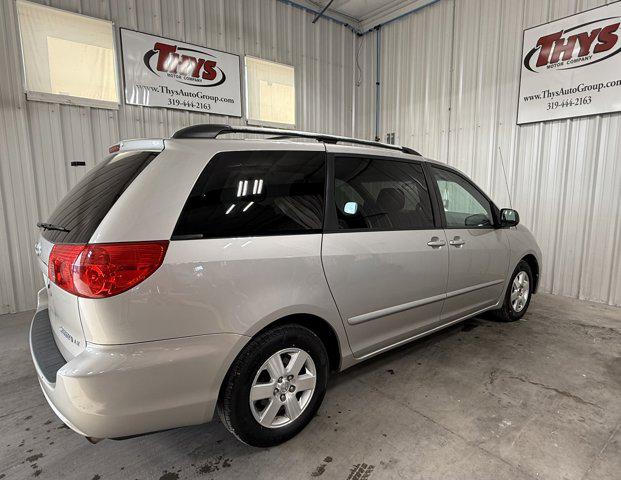 2008 Toyota Sienna LE