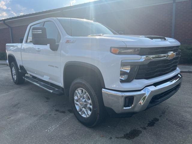 2025 Chevrolet Silverado 2500HD 4WD Crew Cab Standard Bed LT