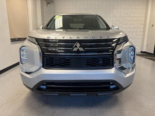 2023 Mitsubishi Outlander ES 2.5 S-AWC