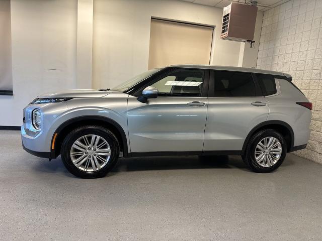 2023 Mitsubishi Outlander ES 2.5 S-AWC