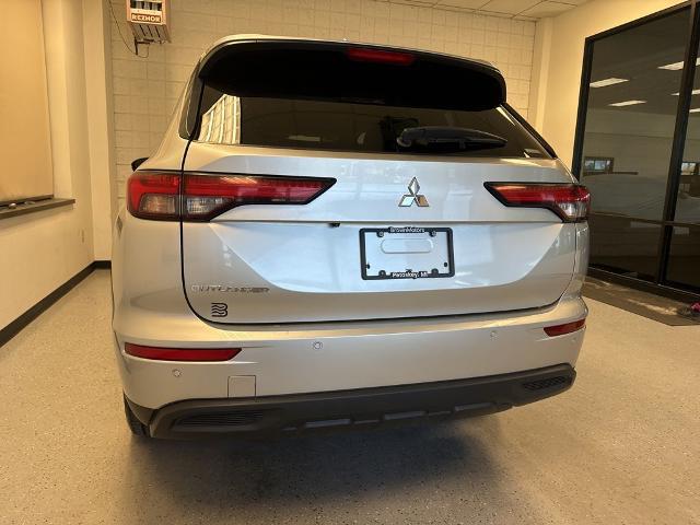 2023 Mitsubishi Outlander ES 2.5 S-AWC