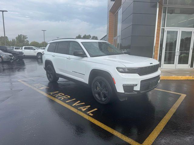 2023 Jeep Grand Cherokee L Limited 4x4