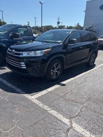 2019 Toyota Highlander LE