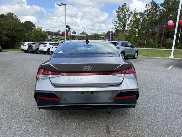 2024 Hyundai Elantra SEL 2024 Hyundai Elantra SEL