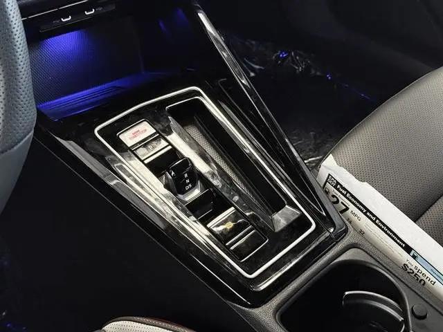 2025 Volkswagen Golf GTI 2.0T SE