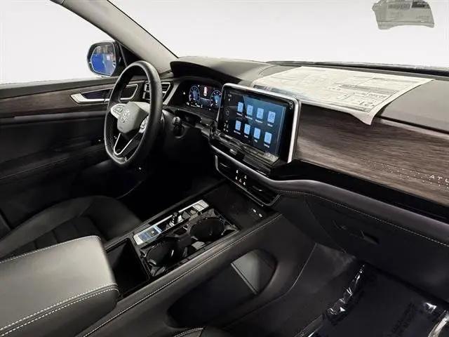 2025 Volkswagen Atlas 2.0T SEL