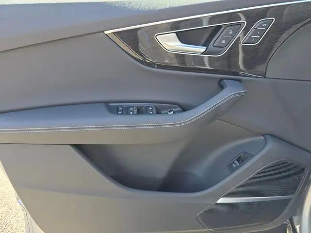 2025 Audi Q7 Premium Plus 55 TFSI quattro Tiptronic