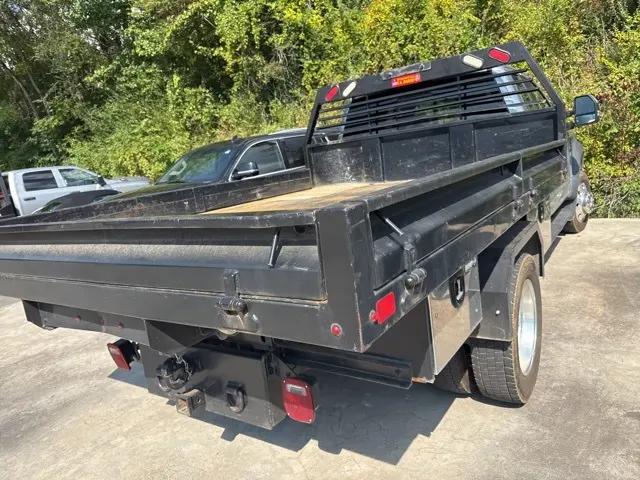 2023 Ford F-550 LARIAT