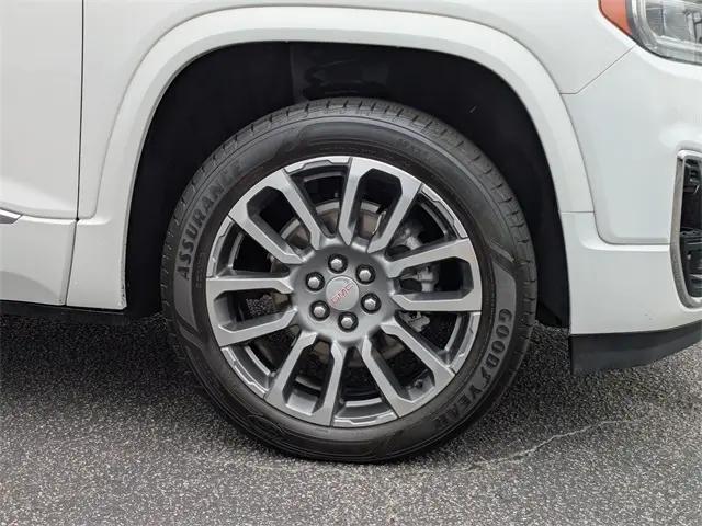 2022 GMC Acadia AWD Denali