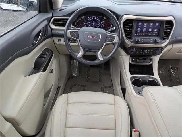 2022 GMC Acadia AWD Denali