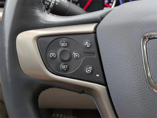 2022 GMC Acadia AWD Denali