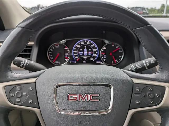 2022 GMC Acadia AWD Denali