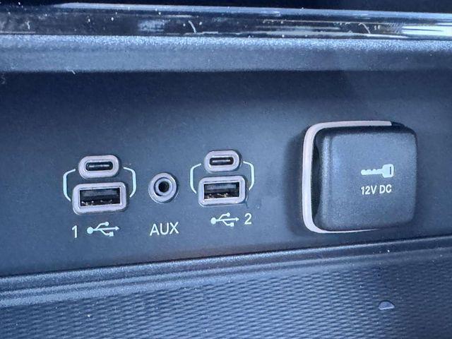 2025 Jeep Grand Cherokee L Altitude 4x4
