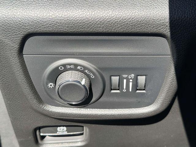 2025 Jeep Grand Cherokee L Altitude 4x4
