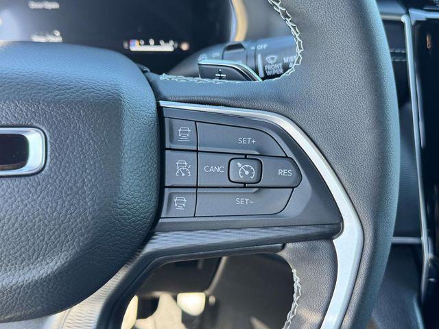 2025 Jeep Grand Cherokee L Altitude 4x4