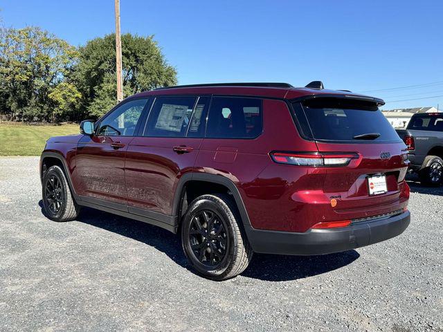 2025 Jeep Grand Cherokee L Altitude 4x4