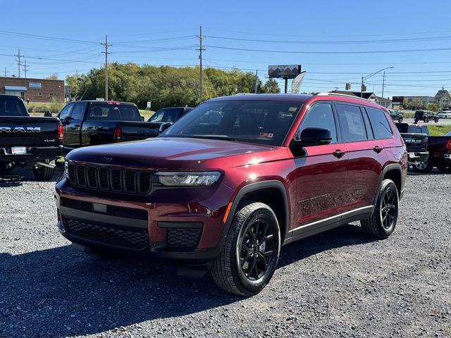 2025 Jeep Grand Cherokee L Altitude 4x4
