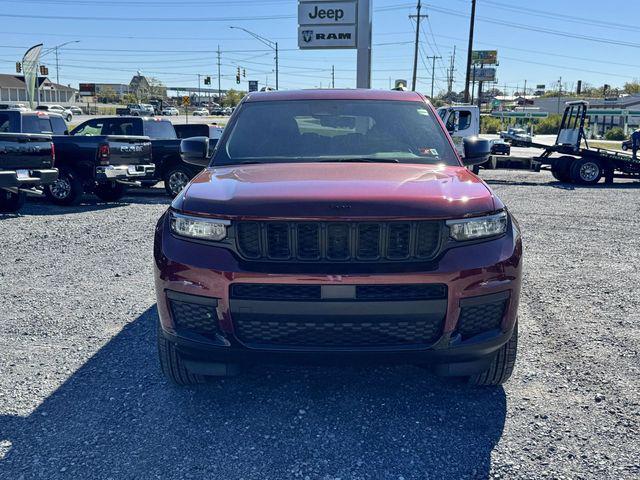 2025 Jeep Grand Cherokee L Altitude 4x4