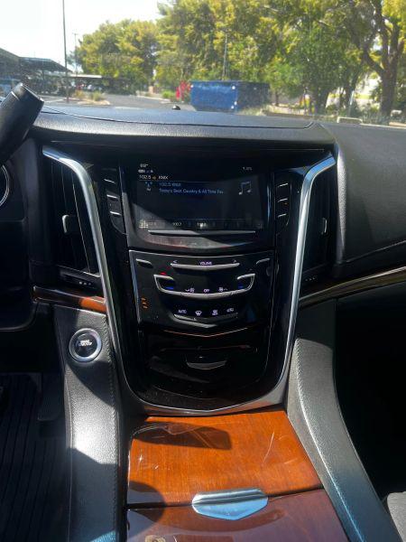 2020 Cadillac Escalade 2WD Luxury