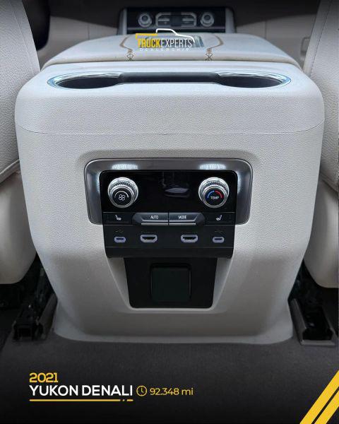2021 GMC Yukon XL 2WD Denali