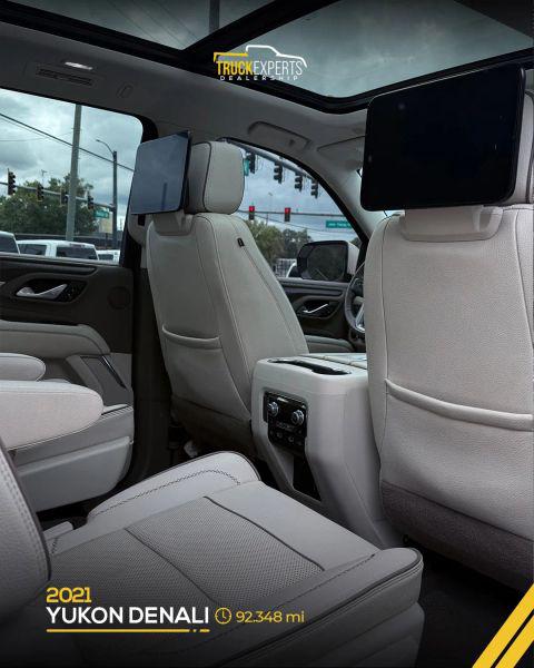 2021 GMC Yukon XL 2WD Denali